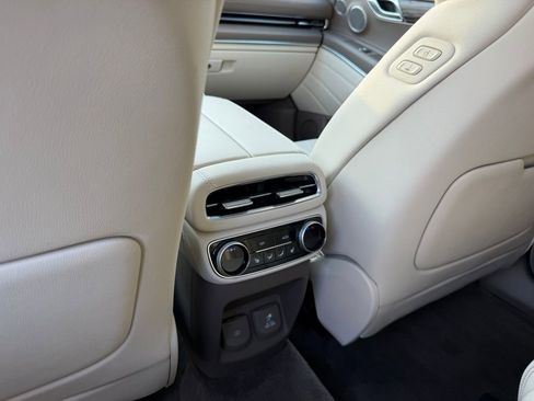 Used 2022 Genesis GV80 2.5T w/ Prestige Package 04 image 30