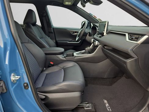 Used 2022 Toyota RAV4 XSE image 15