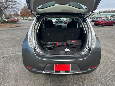 Used 2015 Nissan Leaf S w/ Charge Package image 18