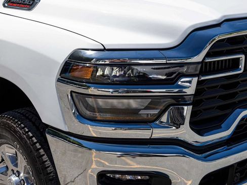 Used 2026 RAM 2500 Big Horn AWD/4WD image 33