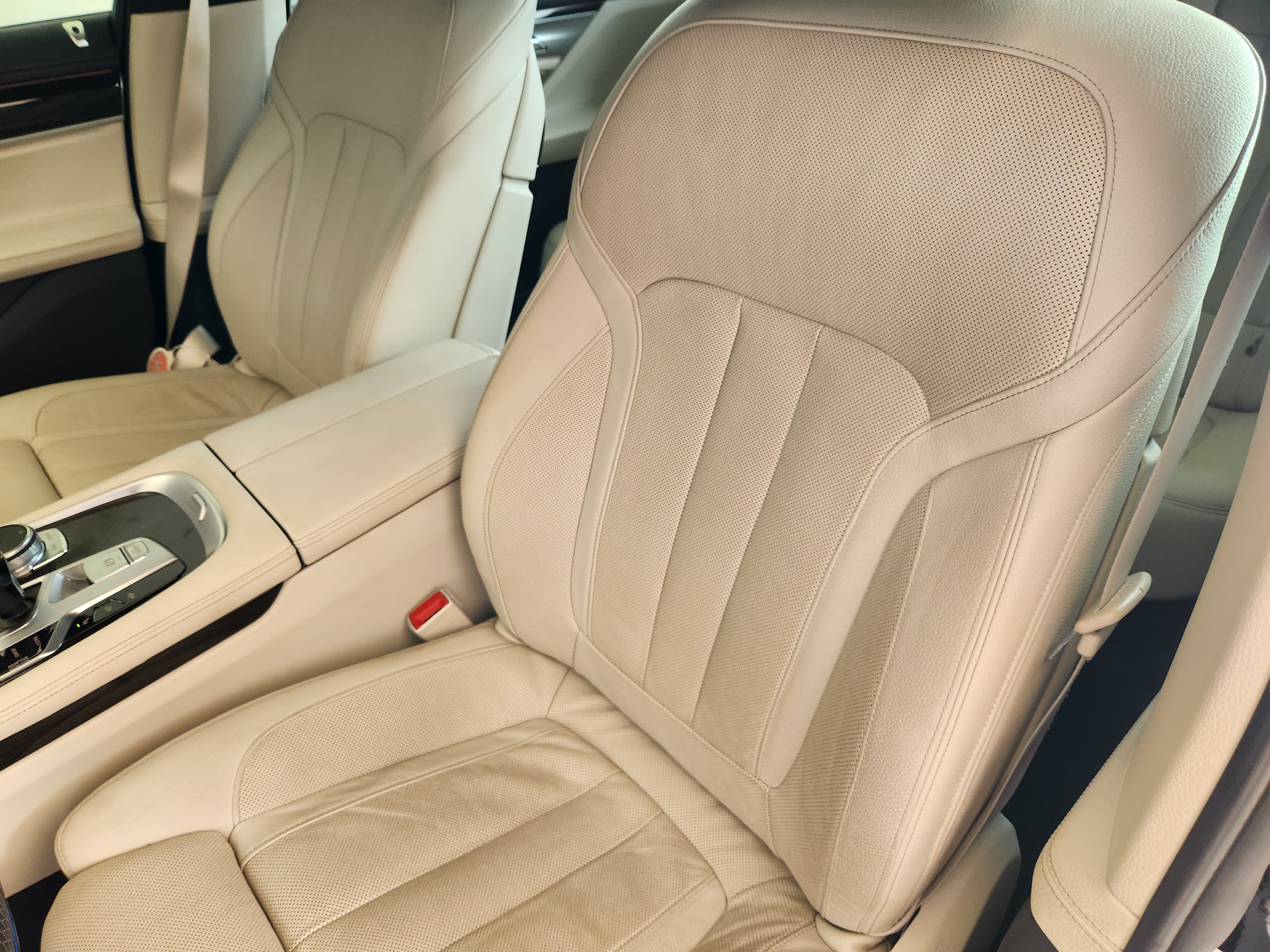 Used 2016 BMW 740i RWD image 6