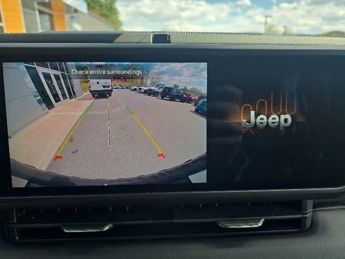 Used 2025 Jeep Wrangler Unlimited Rubicon 4xe w/ Safety Group AWD/4WD image 22