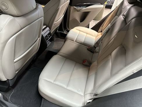 Used 2023 Cadillac XT4 Luxury w/ Cold Weather Package image 27