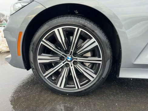 Used 2025 BMW 330i xDrive Sedan w/ Convenience Package image 29