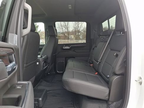 New 2026 GMC Sierra 2500 SLT w/ SLT Premium Package image 11