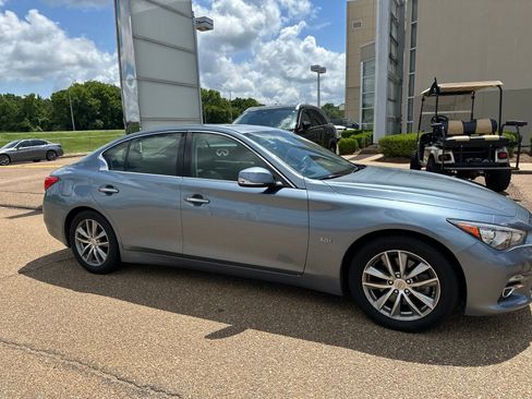 Certified 2016 INFINITI Q50 3.0t Premium w/ 3.0T Premium Plus Package RWD image 5