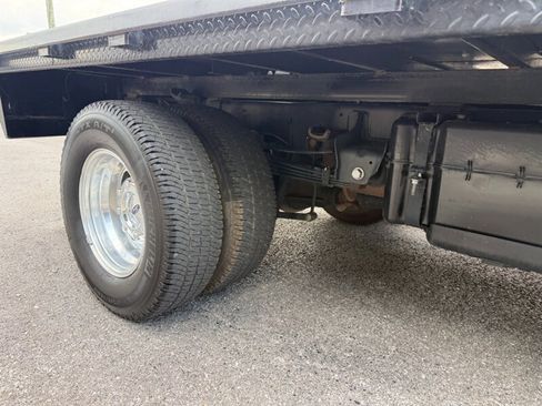 Used 2025 Ford F350 Lariat AWD/4WD image 14
