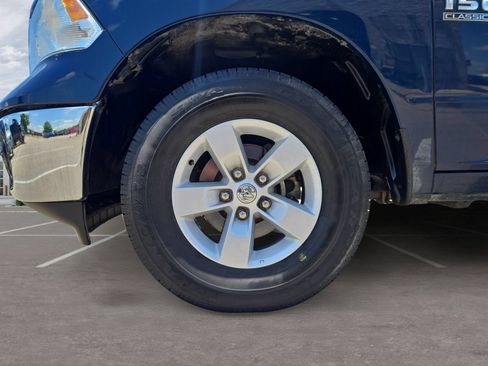 Used 2022 RAM 1500 Classic SLT AWD/4WD image 10