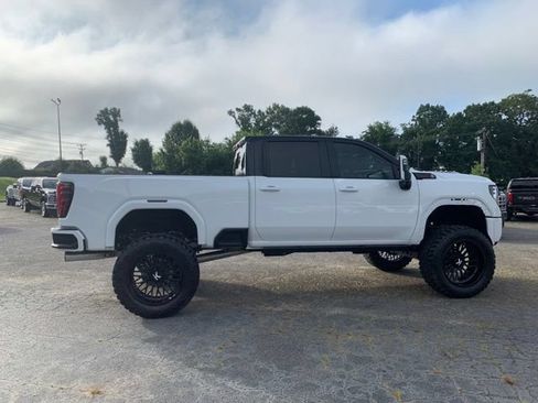 Used 2026 GMC Sierra 2500 AT4 w/ AT4 Premium Plus Package AWD/4WD image 11