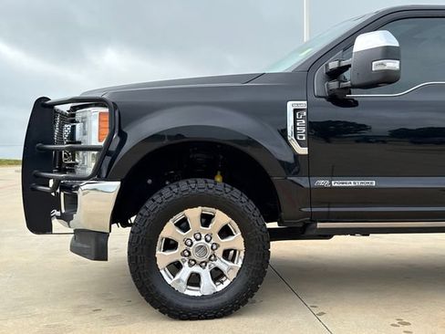 Used 2017 Ford F250 King Ranch w/ King Ranch Ultimate Package AWD/4WD image 5