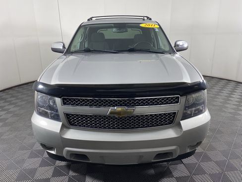 Used 2011 Chevrolet Avalanche LS w/ Regional Value Package AWD/4WD image 8