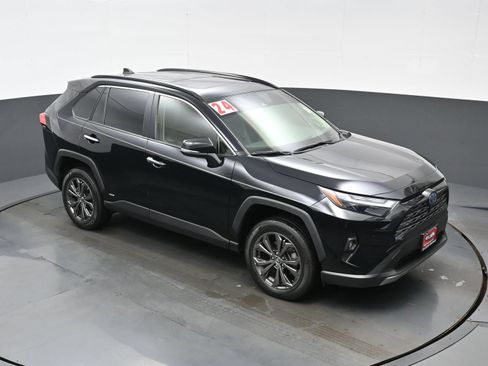 Used 2024 Toyota RAV4 Limited w/ Advanced Technology Package AWD/4WD image 35