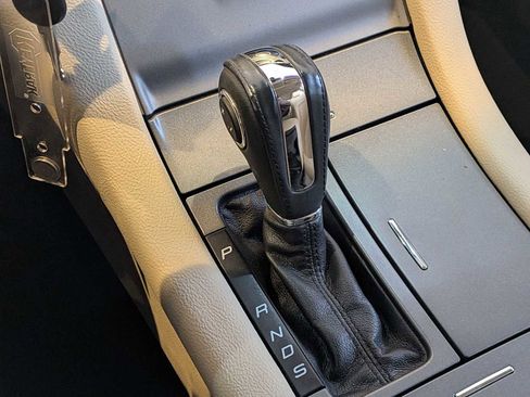 Used 2015 Ford Taurus SEL image 27