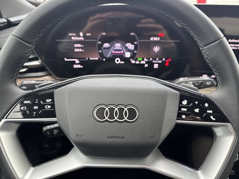 Used 2025 Audi Q5 Premium Plus w/ Premium Plus image 10