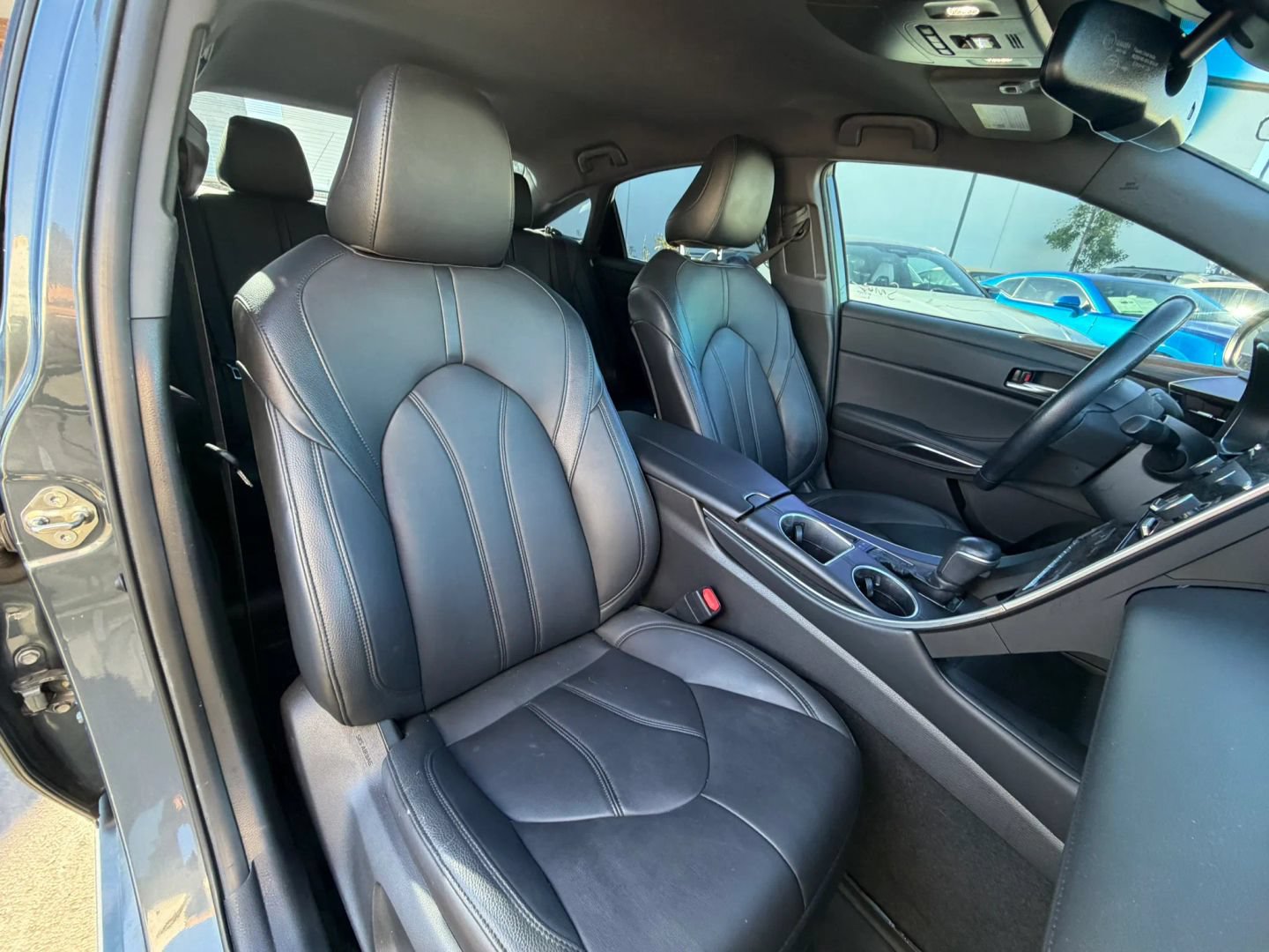Used 2021 Toyota Avalon XLE FWD image 29