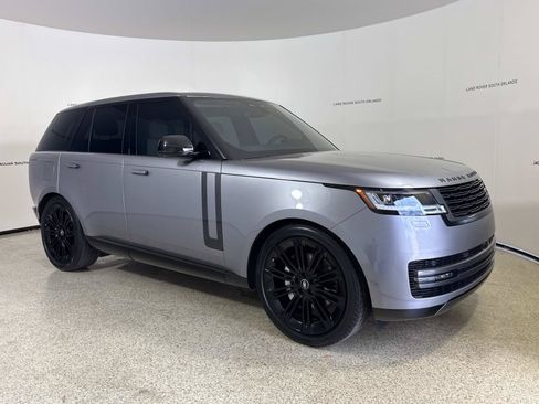 Used 2024 Land Rover Range Rover SE AWD/4WD image 7