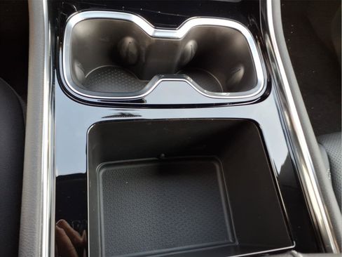 New 2026 Chevrolet Traverse LT w/ Midnight/Sport Edition image 23