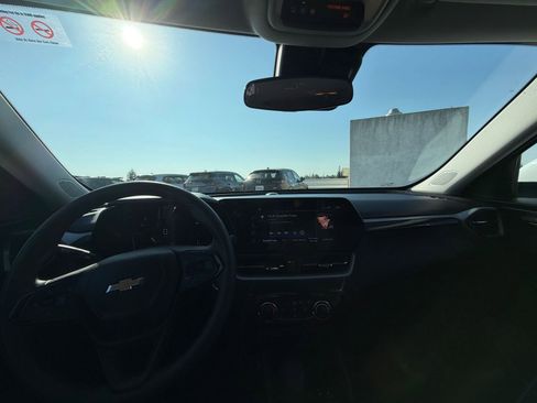 Used 2025 Chevrolet TrailBlazer LT image 18