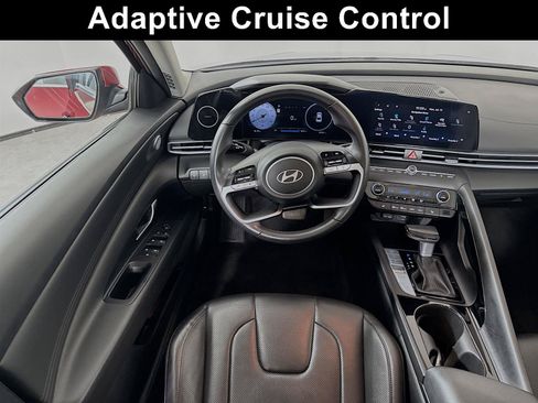 Used 2024 Hyundai Elantra Limited FWD image 2