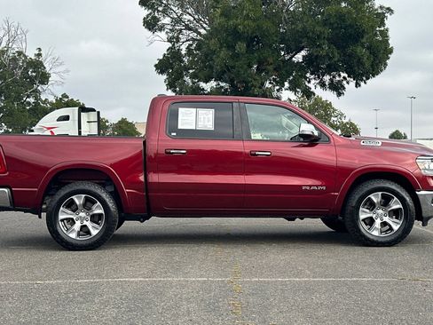 Used 2019 RAM 1500 Laramie AWD/4WD image 2