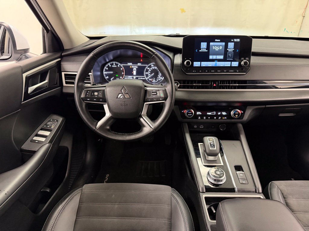 Used 2024 Mitsubishi Outlander SE FWD image 32