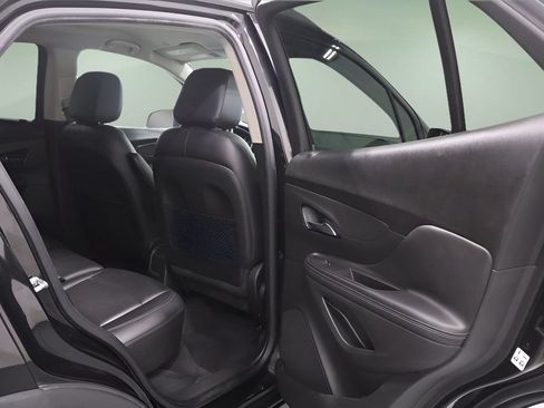 Used 2020 Buick Encore Essence AWD/4WD image 18