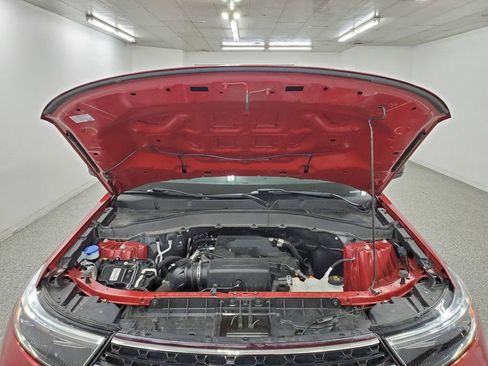 Used 2020 Ford Explorer XLT w/ Equipment Group 202A image 9