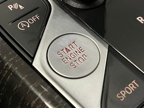 Used 2020 BMW 330i xDrive Sedan w/ Executive Package image 16