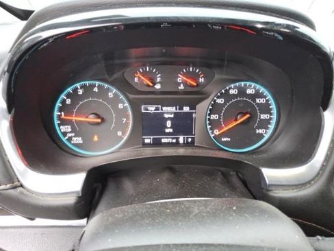 Used 2021 Chevrolet Traverse LS FWD image 9