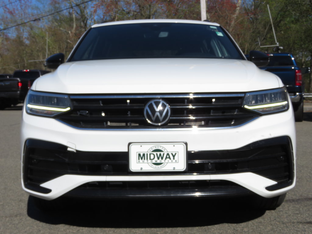 Used 2022 Volkswagen Tiguan SE R-Line AWD/4WD image 2