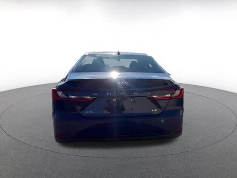 Used 2025 Toyota Camry LE image 12