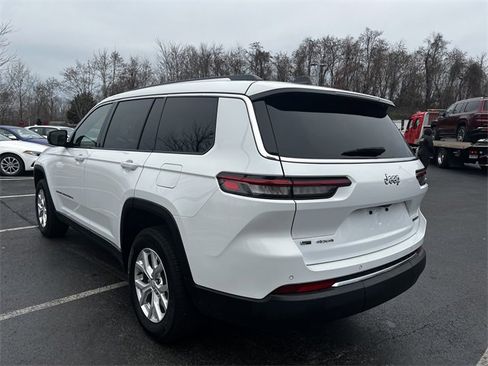 Used 2023 Jeep Grand Cherokee L Limited w/ Trailer Tow Group (B) image 9