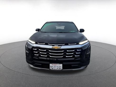 Used 2025 Chevrolet Equinox LT image 4