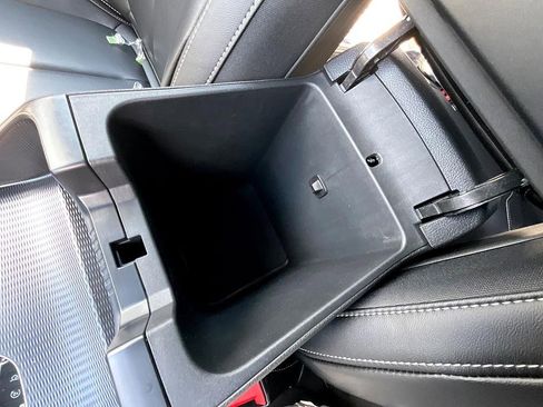 New 2025 Jeep Grand Cherokee Limited image 24