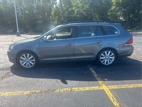 Used 2013 Volkswagen Jetta TDI FWD image 2