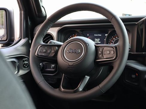 New 2025 Jeep Gladiator Sport image 44