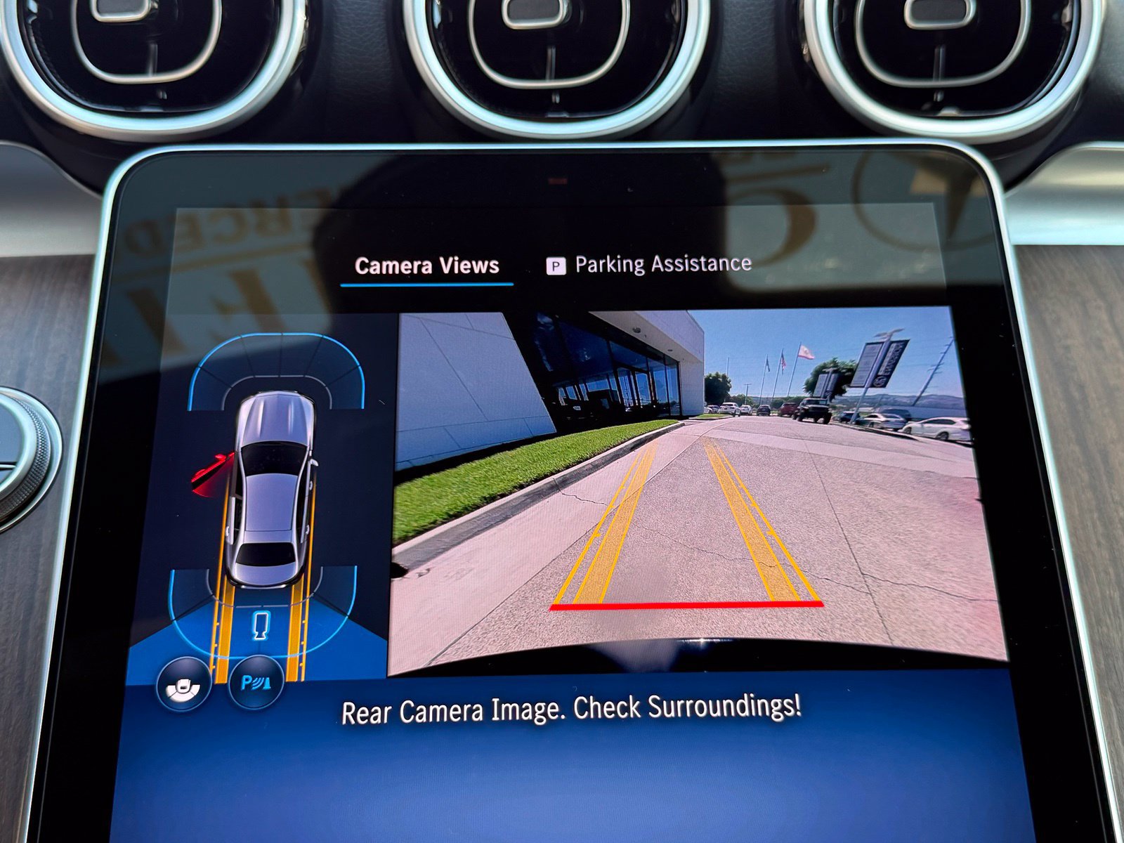 Used 2025 Mercedes-Benz C 300 Sedan image 37