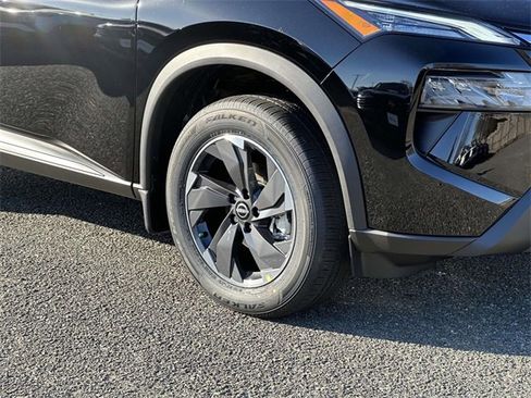 New 2026 Nissan Rogue SV image 7