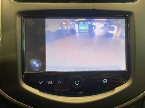 Used 2015 Chevrolet Trax LS image 17