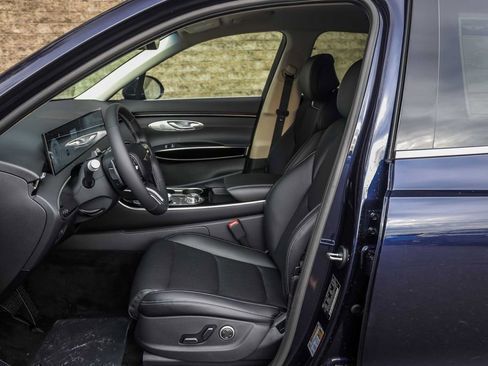 New 2026 Genesis GV70 2.5T image 10