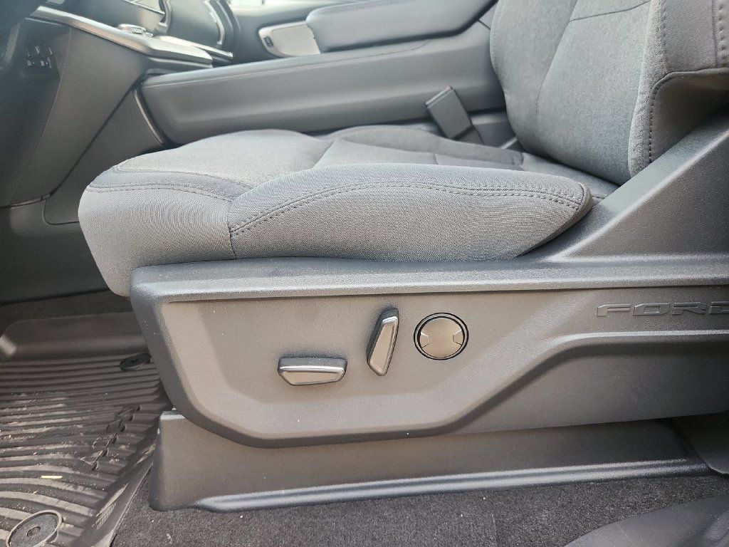 New 2026 Ford Expedition Active AWD/4WD image 16