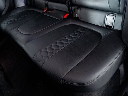 Used 2025 BMW X6 M Competition image 35