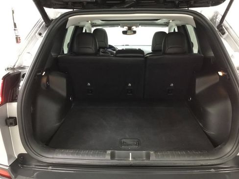Used 2019 Jeep Cherokee Limited AWD/4WD image 41