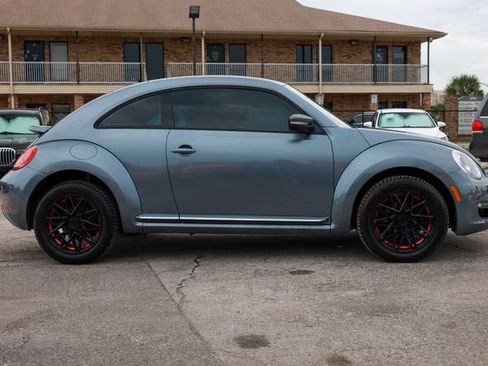 Used 2012 Volkswagen Beetle 2.5 FWD image 16