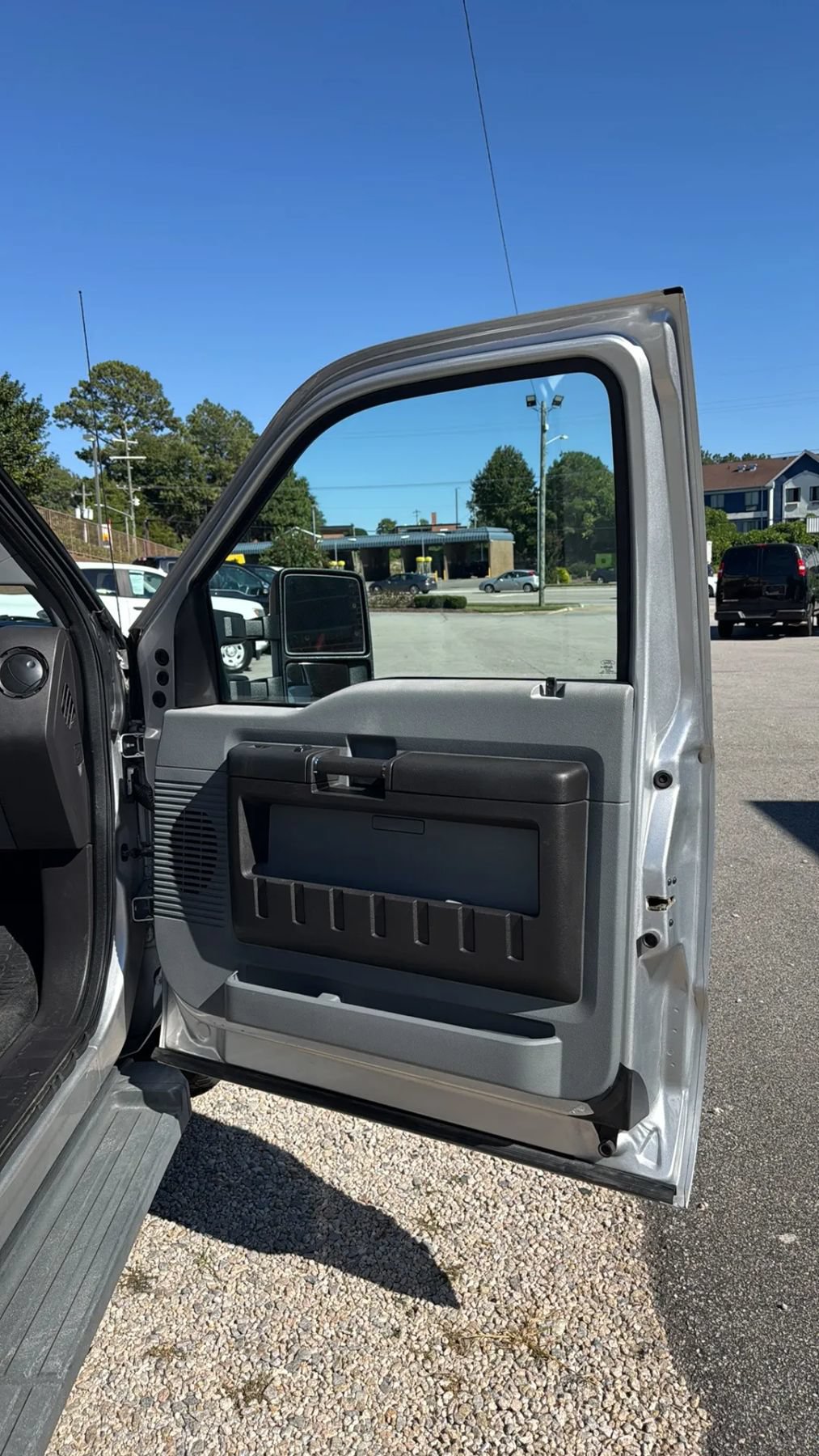 Used 2015 Ford F350 XL w/ Power Equipment Group RWD image 32
