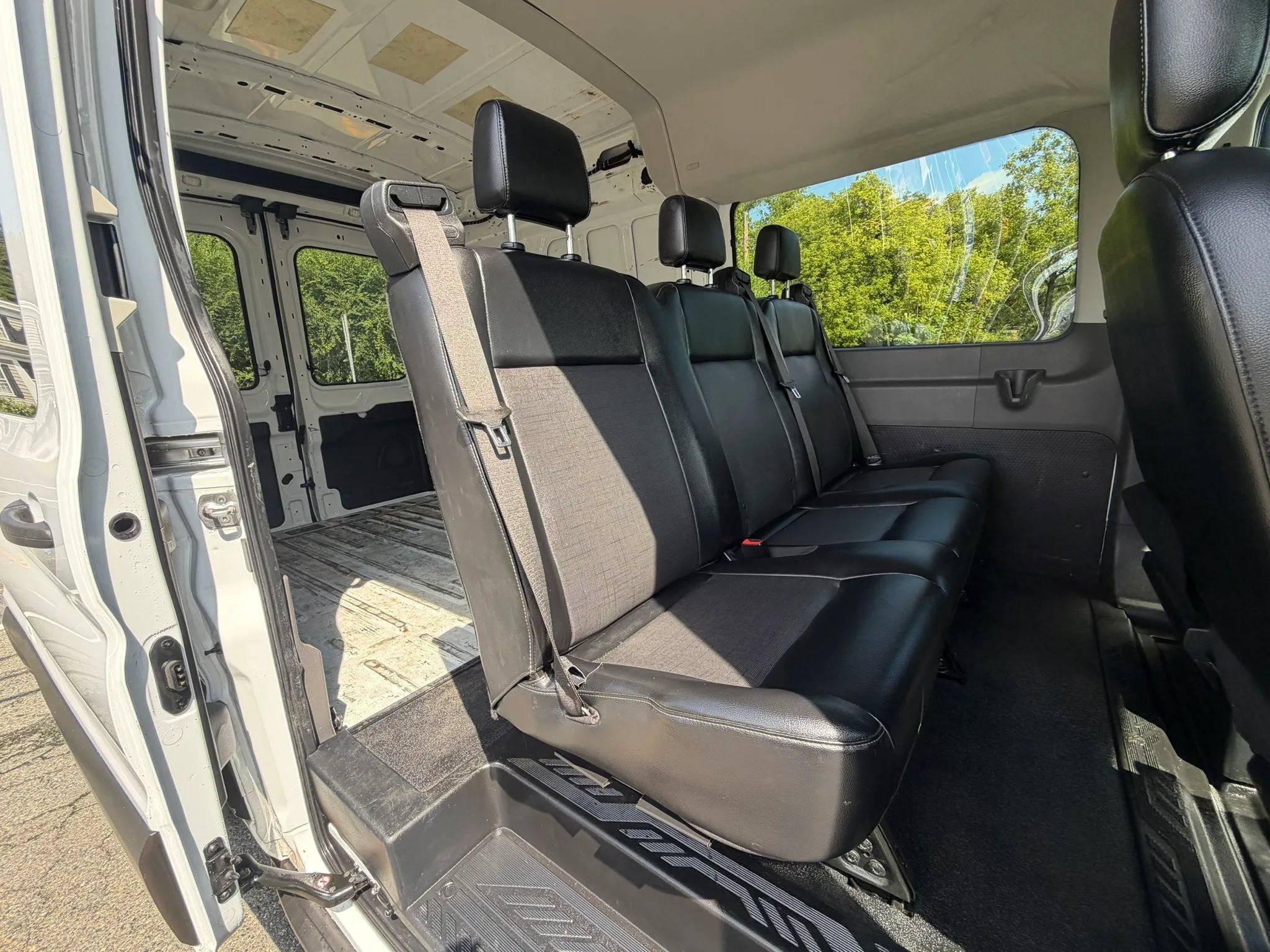 Used 2020 Ford Transit 150 RWD image 17