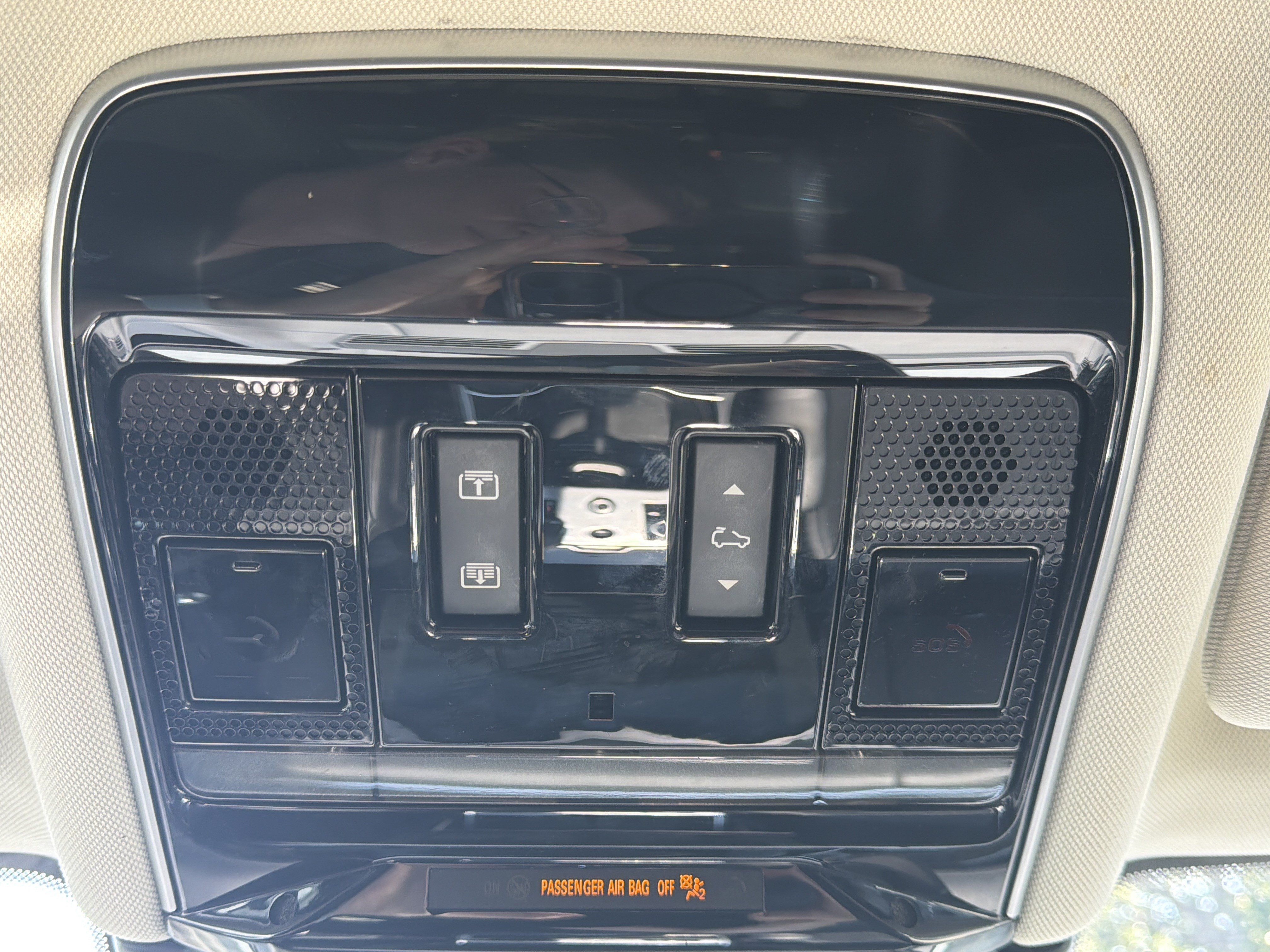 Used 2022 Land Rover Range Rover SE AWD/4WD image 42
