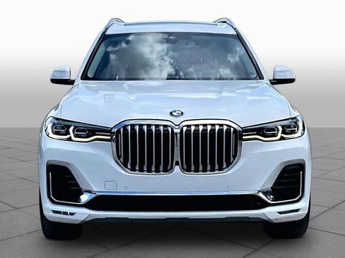 Used 2021 BMW X7 xDrive40i w/ Executive Package 2 AWD/4WD image 4
