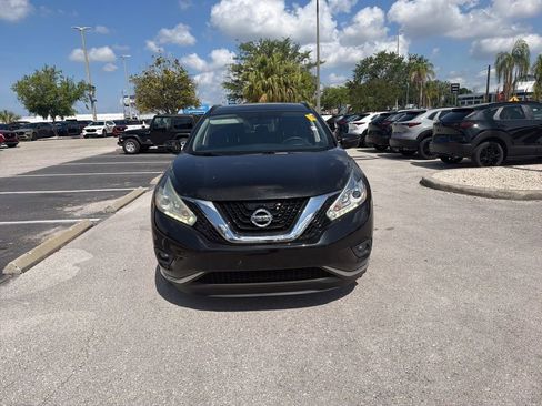 Used 2016 Nissan Murano SV FWD image 2