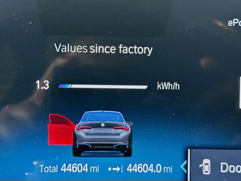 Used 2023 BMW i4 eDrive35 w/ Premium Package RWD image 19
